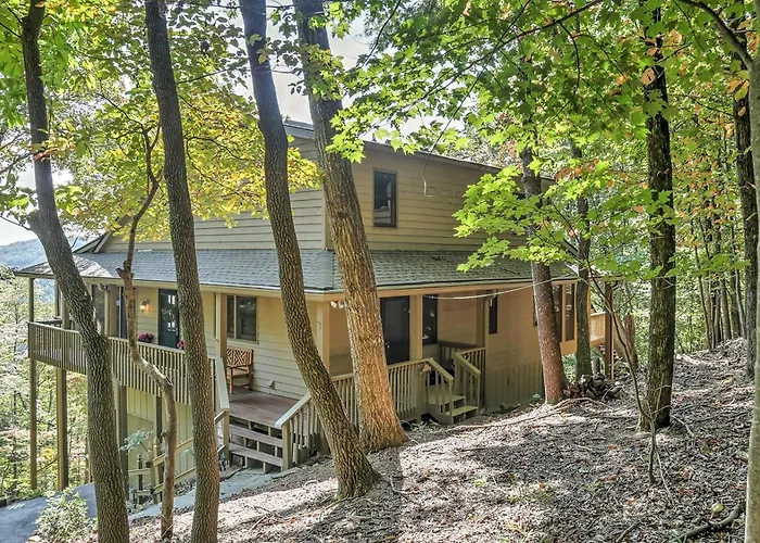 Wine Down Cottage - Mountain Views Sip Wine Fireside Watch Netflix Play Golf