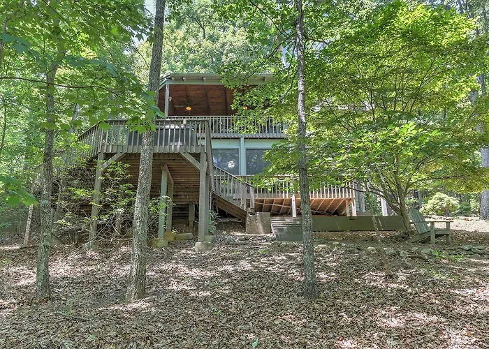 Hidden Haven - Steamy Hot Tub Wifi Pet-Friendly