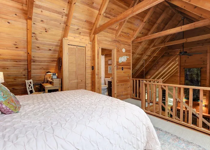 Respite At Big Canoe - Wood-Burning Fireplace Bright Interiors Wifi