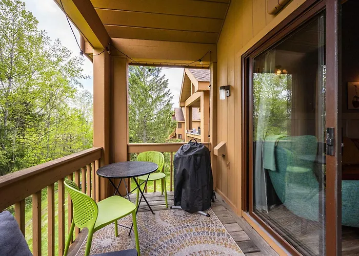 Renovated Ski In Out Condo King Bed Patio Grill