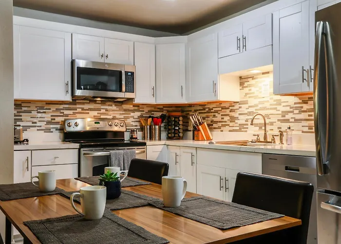 Renovated Condo Steps From Beaver Creek Shuttle