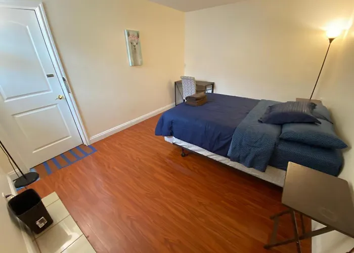 Westminster Cozy Rooms
