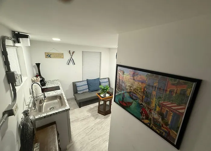 Seabreeze Tiny Cottage