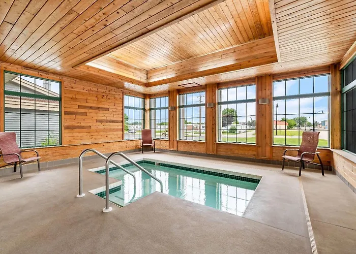 Super 8 By Wyndham La Crosse