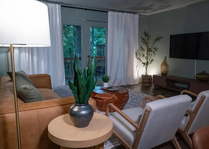 Idlewood Townhomes 3Beds Apt 3
