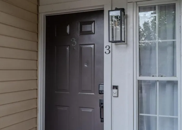 Idlewood Townhomes 3Beds Apt 3