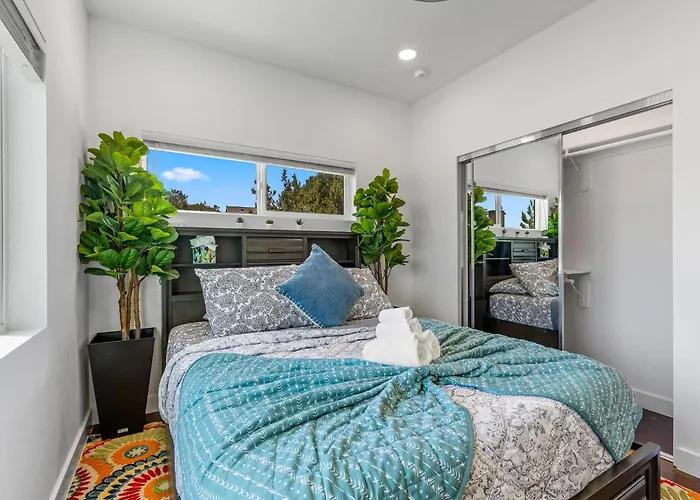Chimney Rock Suite - Unit C - Red Rock Retreat