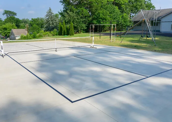 Lake Mary View: Pickleball Paradise Penthouse Unit