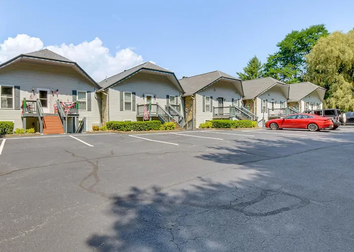 Tee Off In The Mtns: Sky Valley Condo W/ View!