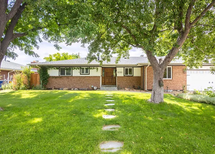 Large Group House Near Red Rocks