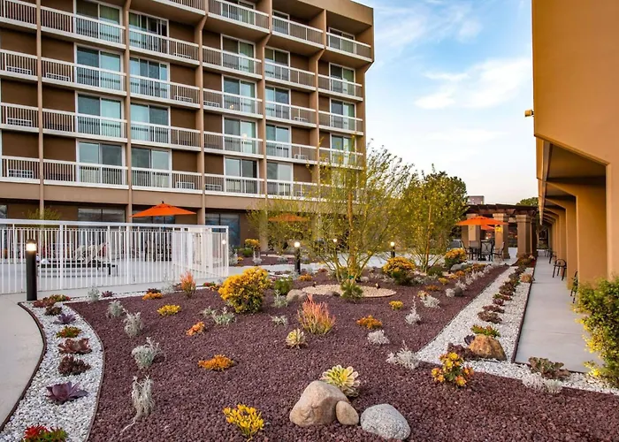 Holiday Inn Oxnard - Ventura By Ihg