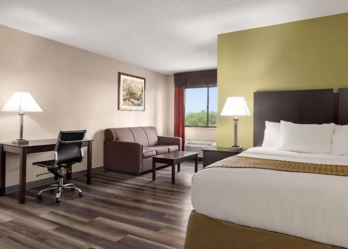 Baymont By Wyndham Monroe