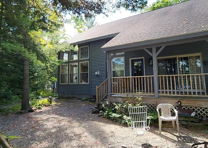 River Bend Escape By Leavetown Vacations