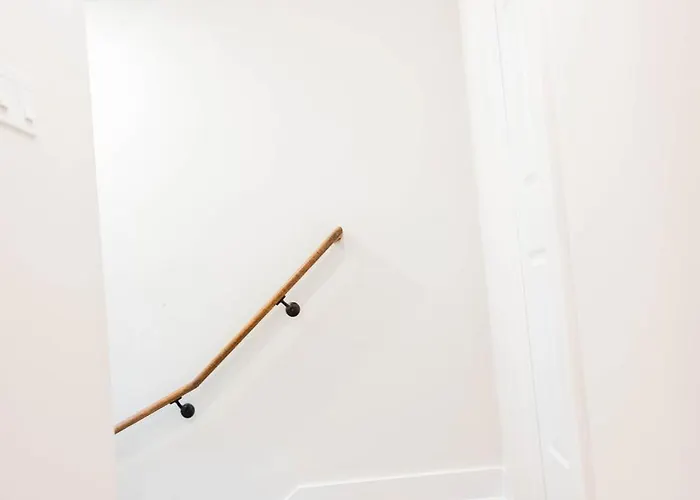 Joynest Loft - Private Entry & Bath
