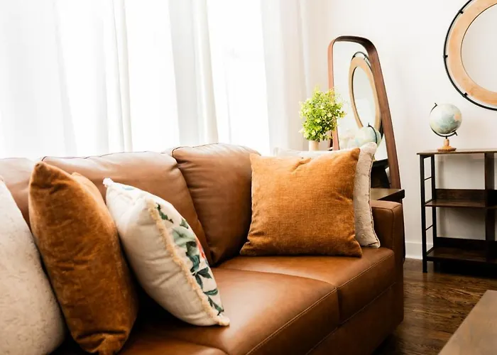 Joynest Place
