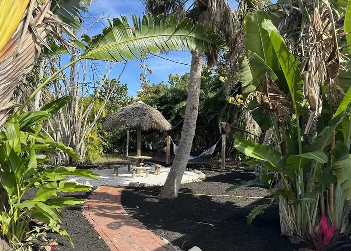 The Hideaway Cottage At Palmview Inn Of Sanibel