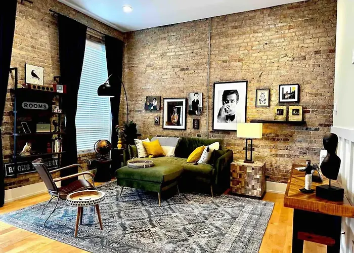 Cozy Loft Retreat For Two