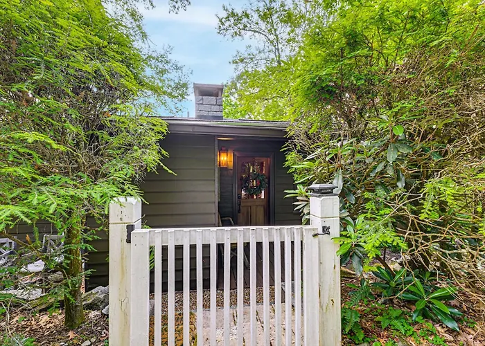 Hike, Fish & Explore: Family Retreat In Highlands