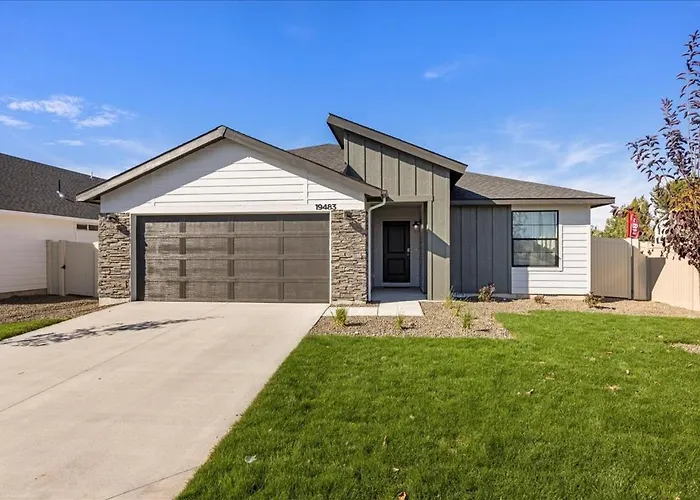 Heart Of Caldwell- Hottub-Fenced Yard- Spacious