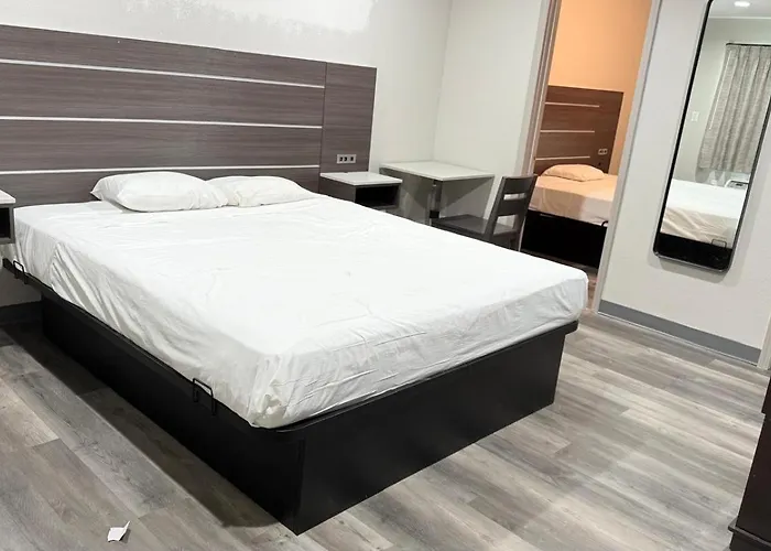 Broadway Inn And Suites