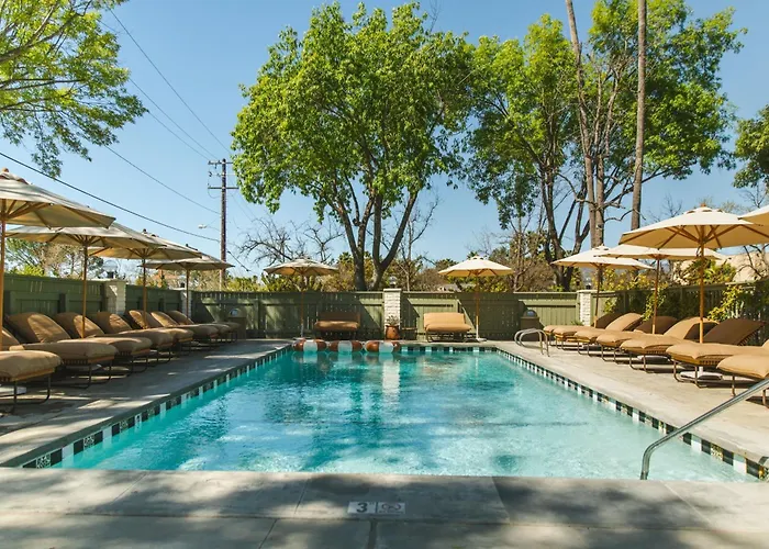 Hummingbird Inn