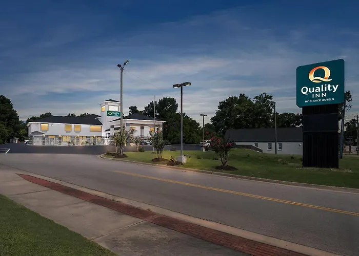 Quality Inn Sandersville