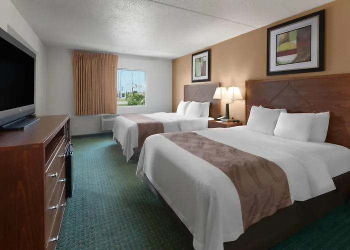 Baymont By Wyndham Jamestown Conference Center & Water Park
