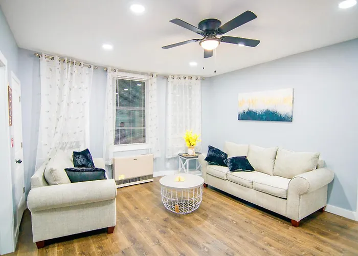 Fully Furnished 1St Floor Retreat