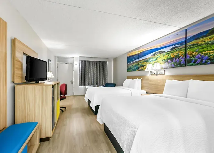 Days Inn By Wyndham Salina South