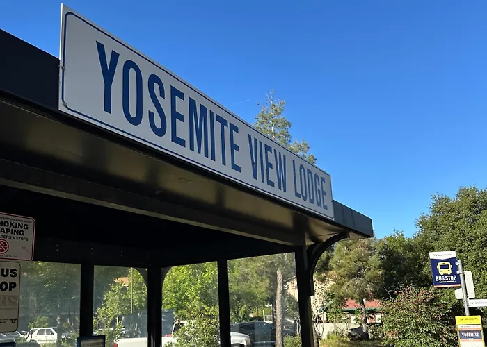 Yosemite View Lodge