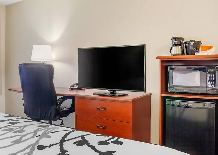 Sleep Inn & Suites Milwaukee Airport