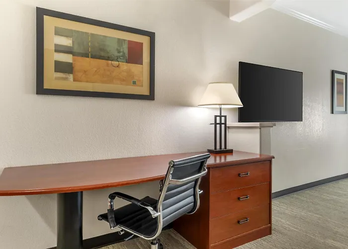 Best Western Plus Waxahachie Inn & Suites