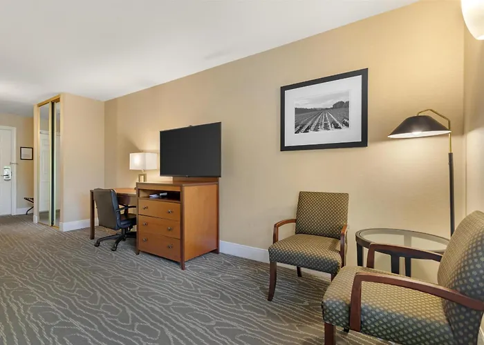 Best Western Plus Stevenson Manor