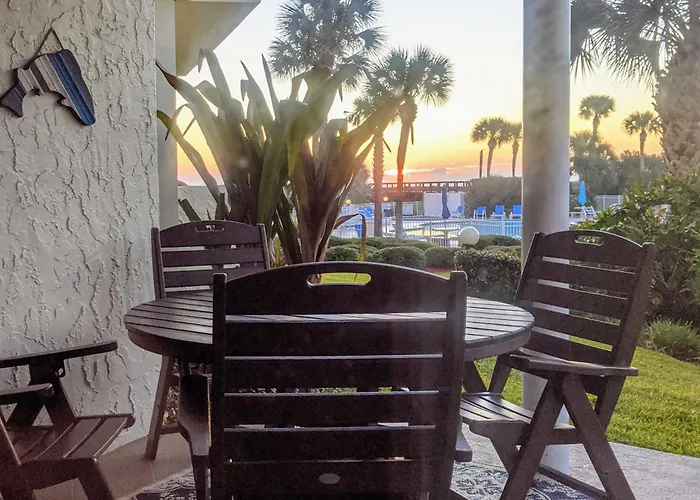 St Augustine Beach Condo W/ Patio & Pool Access!