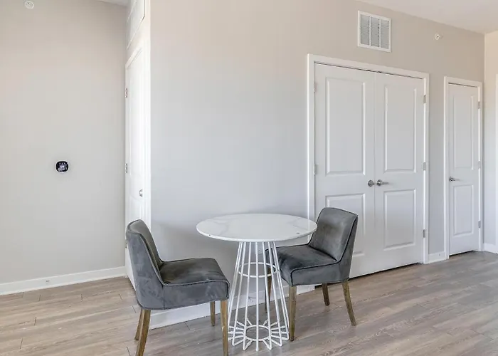 Landing Spectacular 1Bd Gym Pool