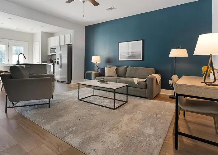 Landing Apartments - Chamberlain Pines