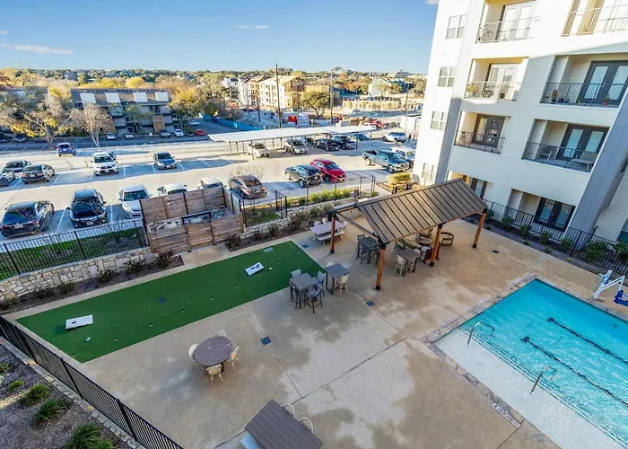 Upscale 1Br Pool&Gym Utsa Centrally Located!