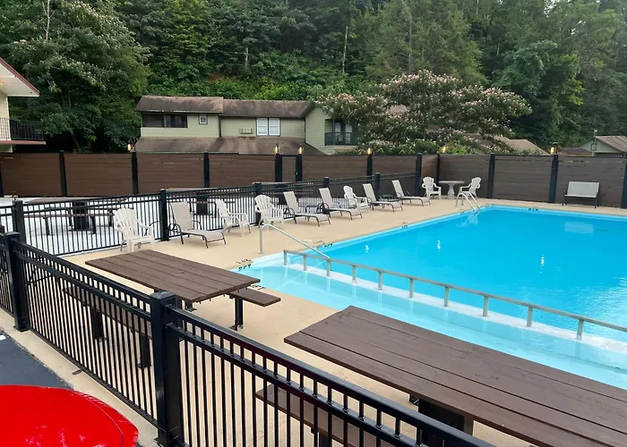Sleepy Bear Motel