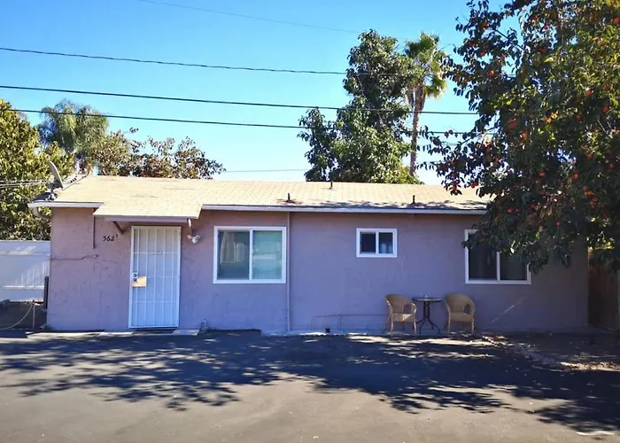 Back House In Pasadena
