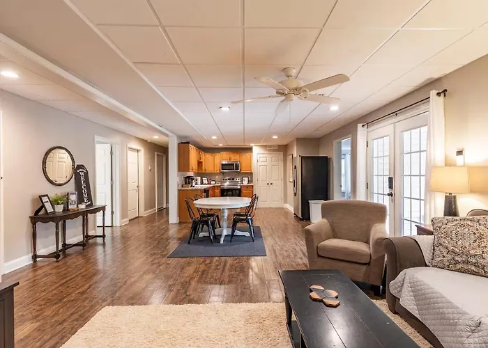 Cozy Country Poolside Getaway, 2Br, Near Atl