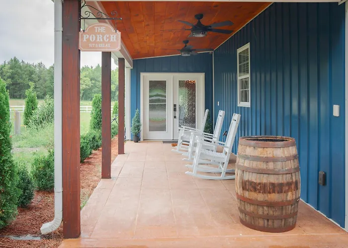 The Blue Barn At The Meadowcreek
