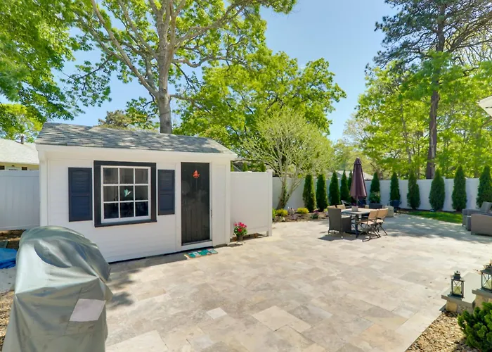 2 Mi To Seagull Beach: Charming Family Home