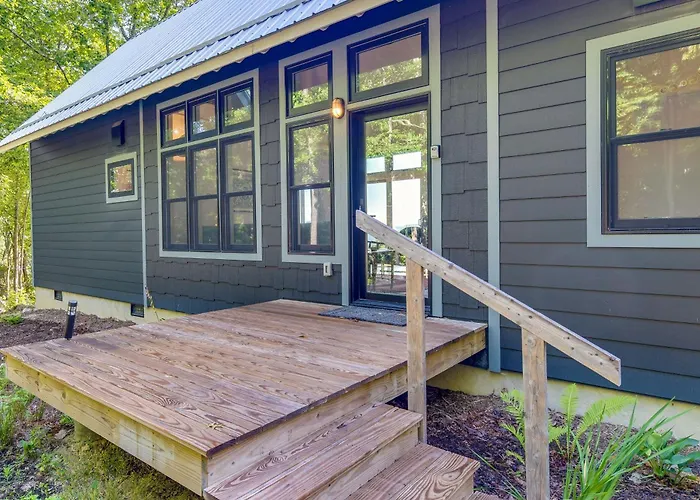 'Inchworm Ranch' Blue Ridge Cabin, Pets Welcome