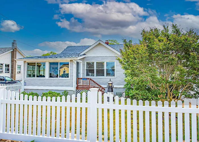 Peconic Sound Beach Cottage Walk To Sound