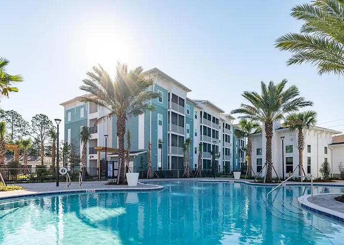 Landing Modern 1Bd Pool Yoga Studio