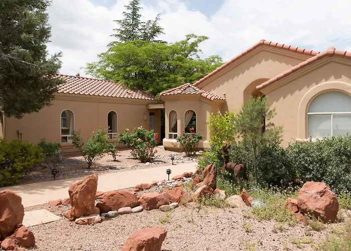 Sedona Wellness Casita With Hot Tub, Outdoor Sauna & Private Courtyard