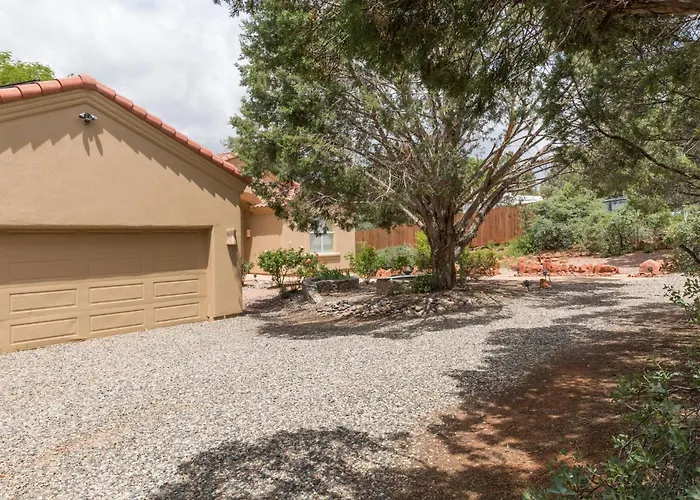 Sedona Wellness Casita With Hot Tub, Outdoor Sauna & Private Courtyard