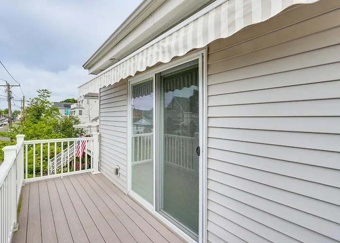 Bright Milford Beach House W/ Outdoor Shower