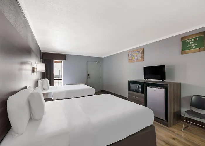 Econo Lodge Austin North Near The Domain