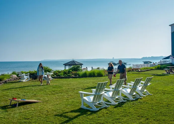 The Beach Haus - Traverse City